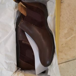 Softspots ankle boots 8